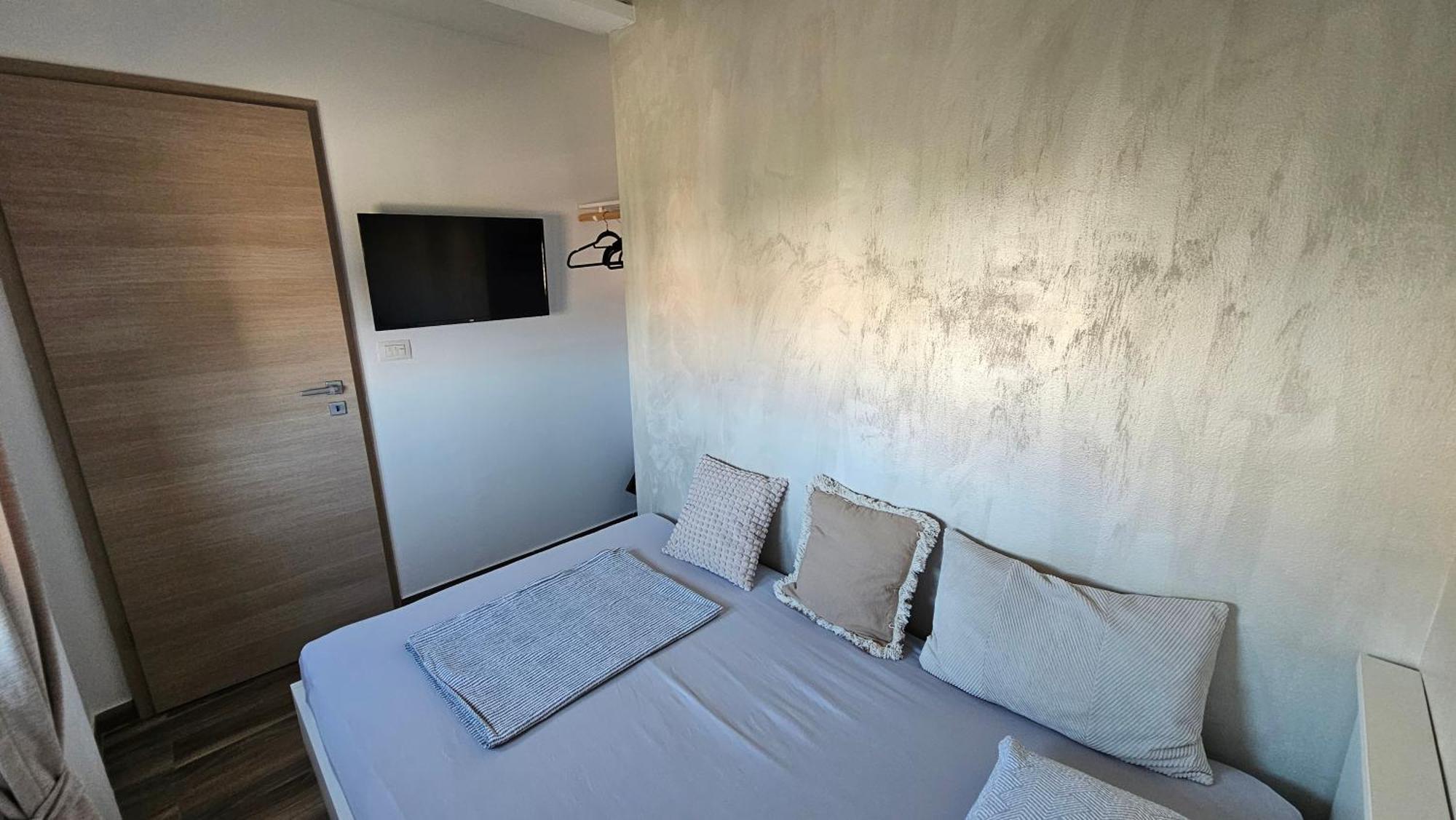 Apartment Natalia Valbandon Exterior photo